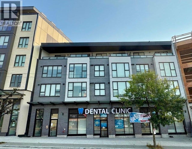 206 3050 Kingsway, Vancouver