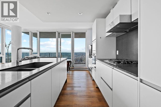 1708 8555 Granville Street, Vancouver