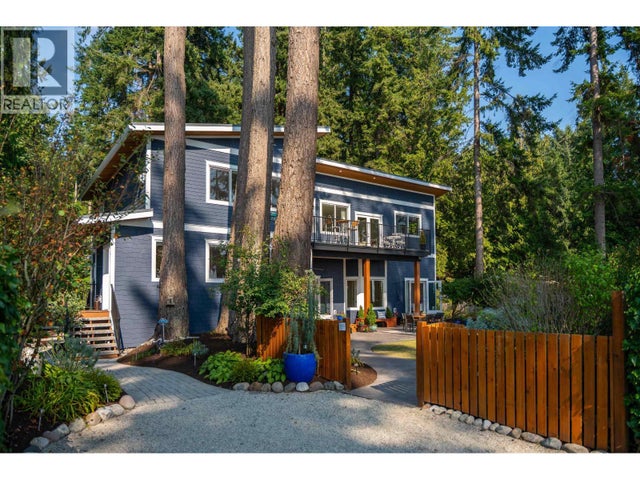 1590 Ocean Beach Esplanade, Gibsons