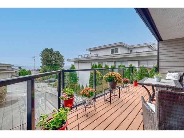 105 15041 Prospect Avenue, White Rock