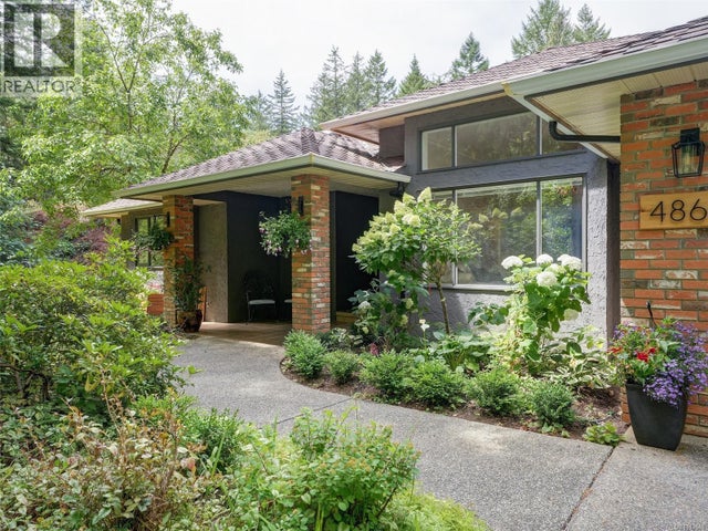 4860 Excelsior Rd, Saanich