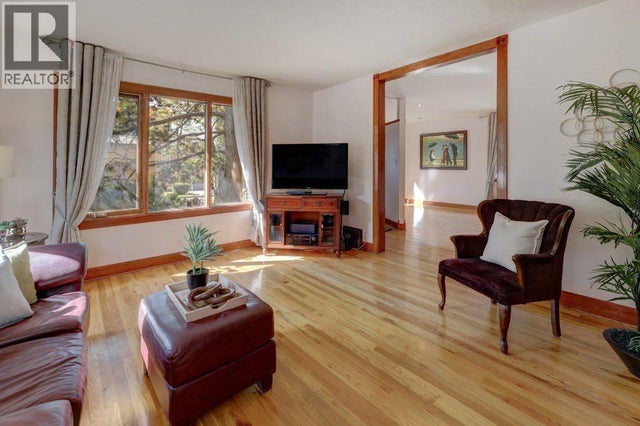 226 8a Street Ne, Calgary