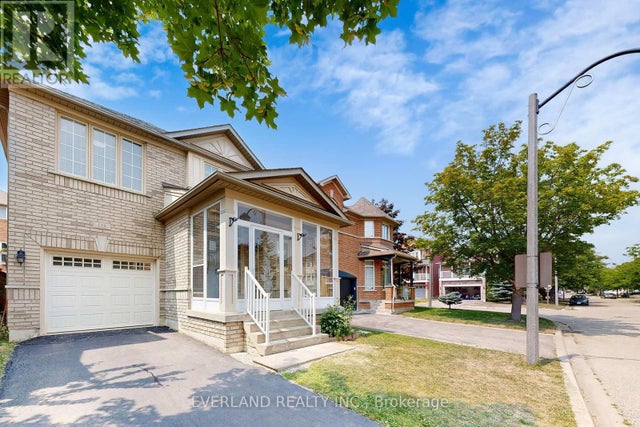 118 Orchard Hill Boulevard, Markham (berczy)