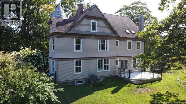 32 Campbell Hill Road, St George