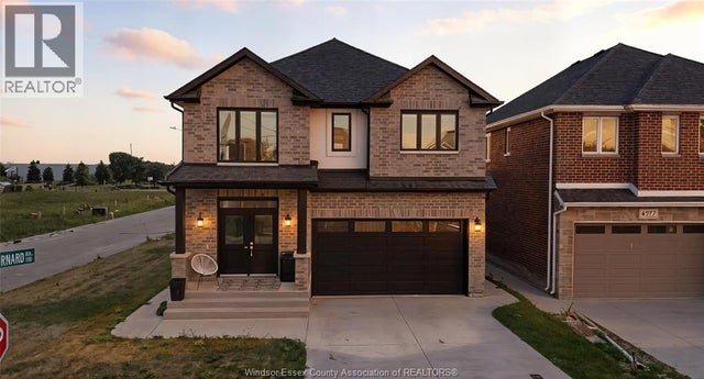 4295 John Ross Court, Windsor