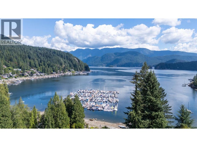 203 4323 Gallant Avenue, North Vancouver