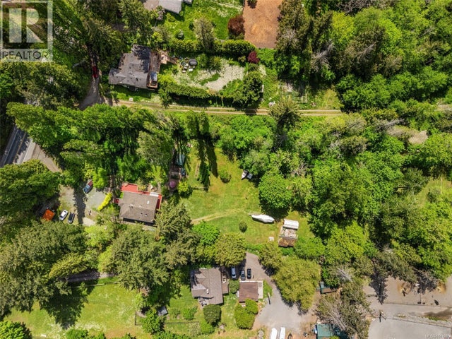 5932 West Saanich Rd, Saanich