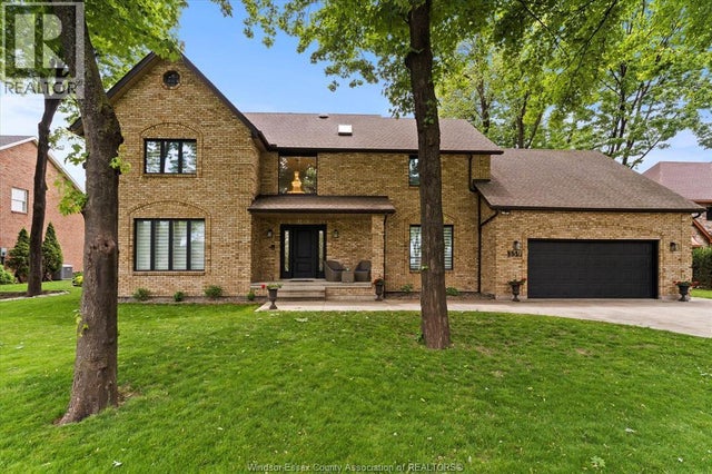 359 Elmgrove Drive, Lakeshore