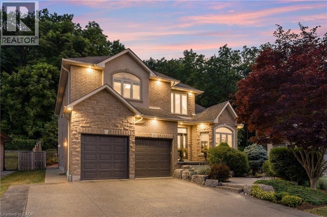 22 Shadeland Crescent, Stoney Creek