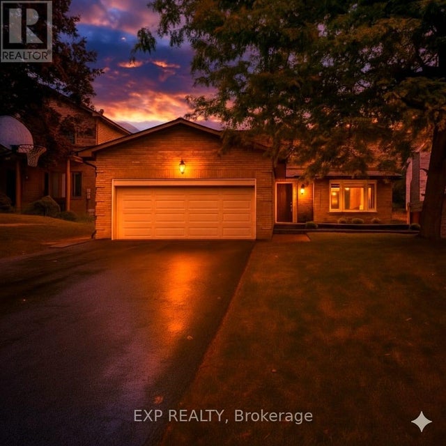 56 Manning Crescent, Newmarket (gorham-College Manor)