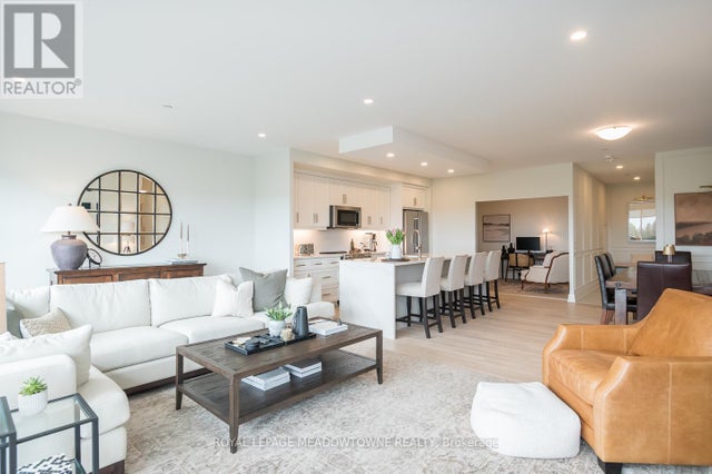 1301 - 71 Wyndham Street S, Guelph (st. Patrick's Ward)