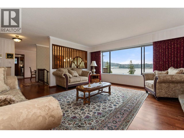 3772 Dollarton Highway, North Vancouver