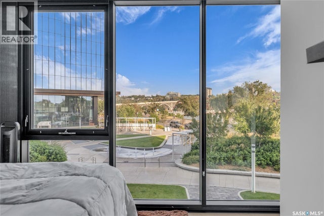 205 490 2nd Avenue S, Saskatoon