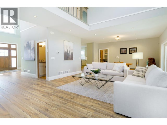 1055 Charland Avenue, Coquitlam