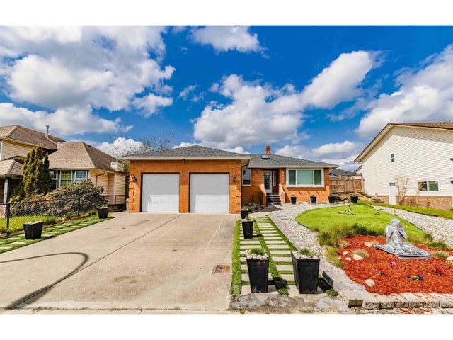 3097 Goldfinch Street, Abbotsford