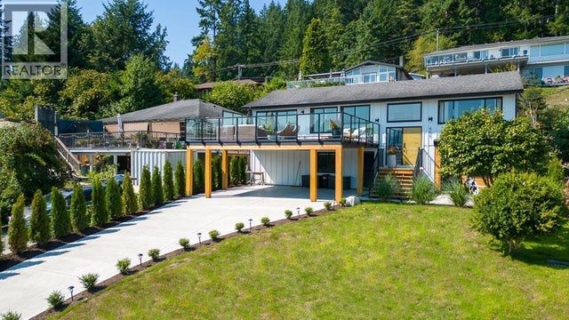 405 S Fletcher Road, Gibsons