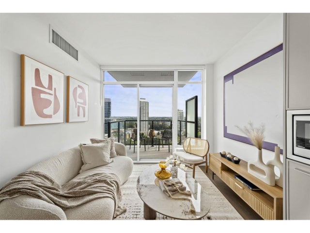 1701 13745 George Junction, Surrey