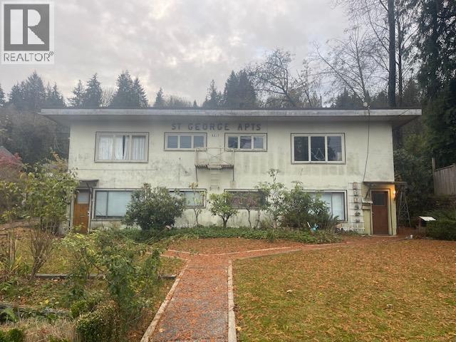 2217 St. George Street, Port Moody
