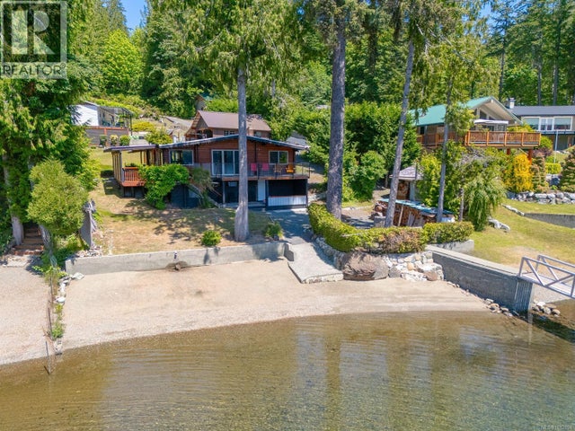 8856 Stirling Arm Dr, Port Alberni