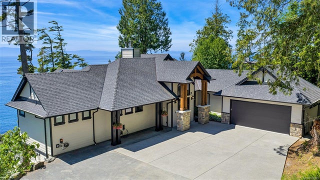 2476 Lighthouse Point Rd, Sooke