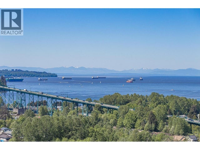 2201 1632 Lions Gate Lane, North Vancouver