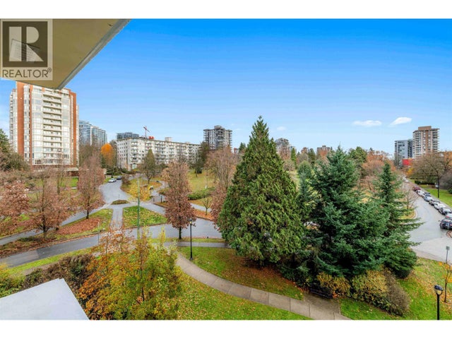 602 683 W Victoria Park, North Vancouver