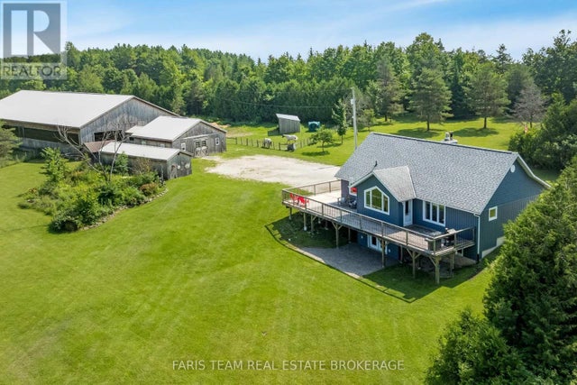 735519 West Back Line, West Grey