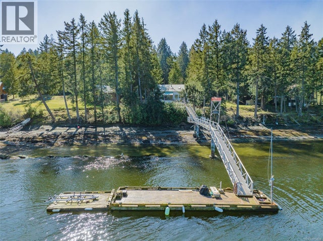 558 Weathers Way, Mudge Island