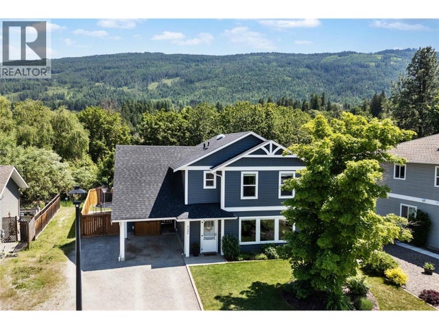 5480 73 Avenue Ne, Salmon Arm