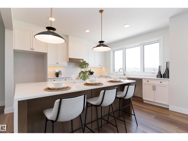 #26 7121 May Cr Nw, Edmonton