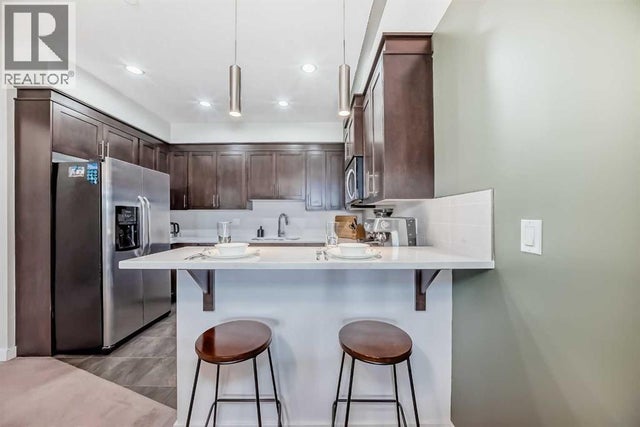 105, 1005a Westmount Drive, Strathmore