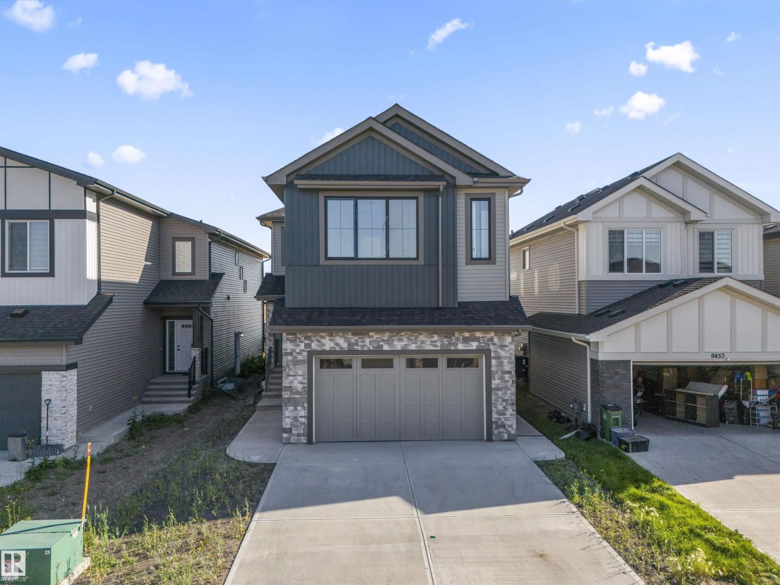 9451 Pear Crescent Sw, Edmonton