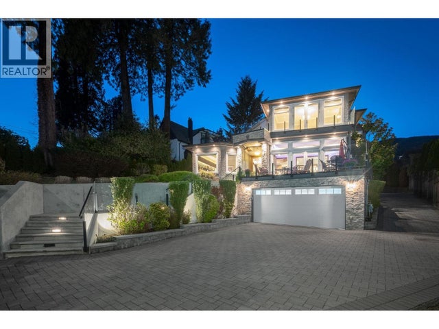2567 Lawson Avenue, West Vancouver