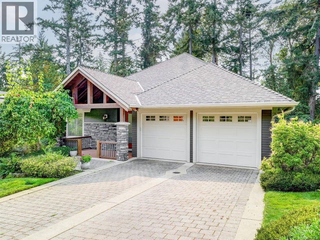 1266 Oceanwood Lane, Saanich
