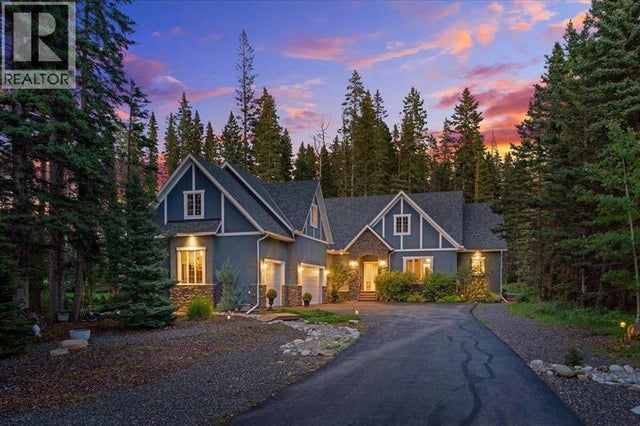 314 Hawk's Nest Hollow, Priddis Greens