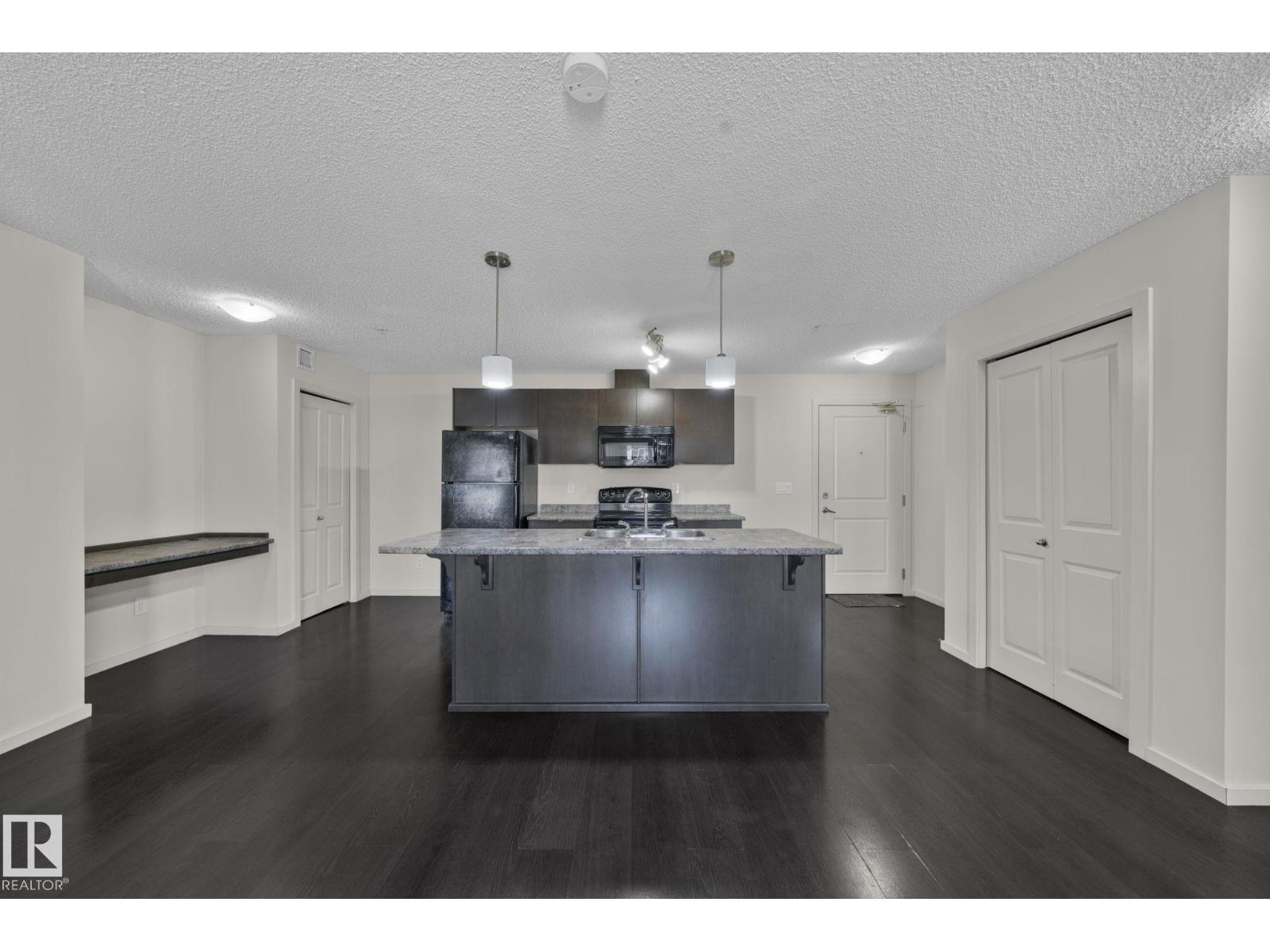 #306 3353 16a Av Nw, Edmonton