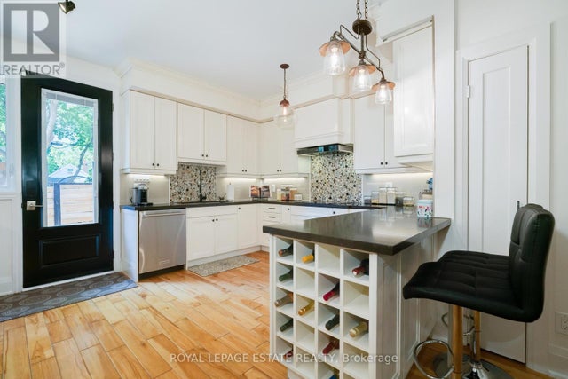 18 Bastedo Avenue, Toronto (woodbine Corridor)