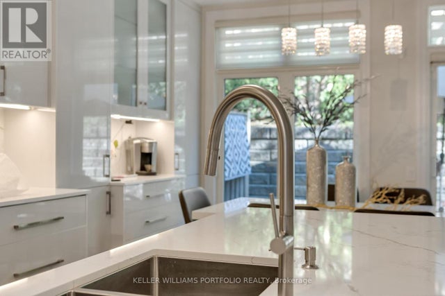 365a Roehampton Avenue, Toronto (mount Pleasant East)