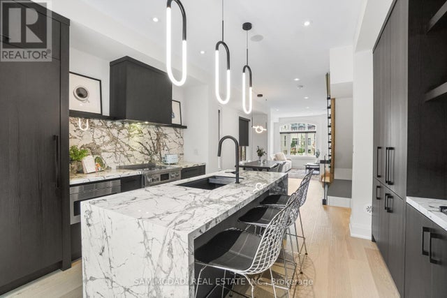 24 - 10 Lunar Crescent, Mississauga (streetsville)