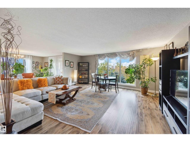 8707 107 St Nw, Edmonton