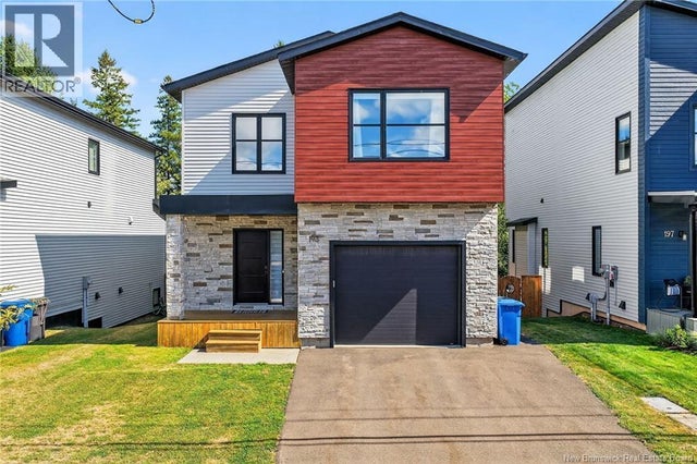 193 Dickey Boulevard, Riverview