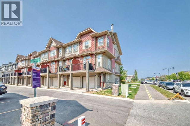 63 Legacy Path Se, Calgary