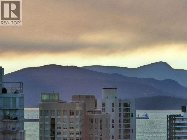 3202 501 Pacific Street, Vancouver