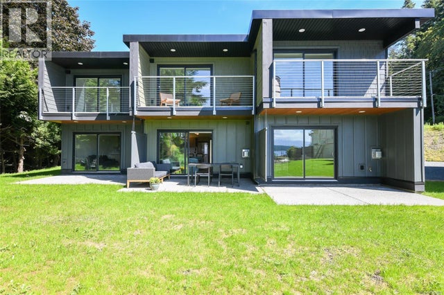 213 4305 Shingle Spit Rd, Hornby Island