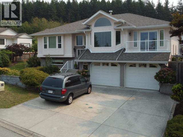 4010 Saturna Ave, Powell River