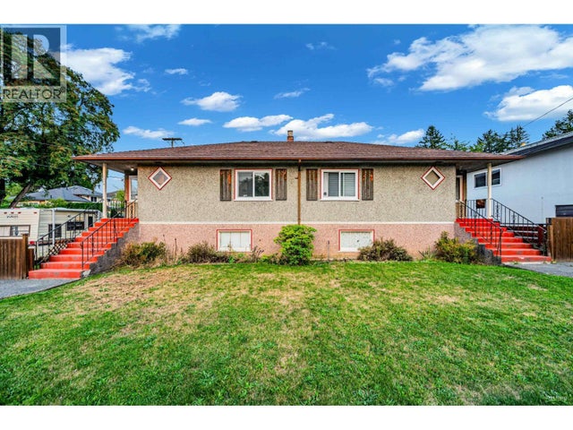 5514 Smith Avenue, Burnaby