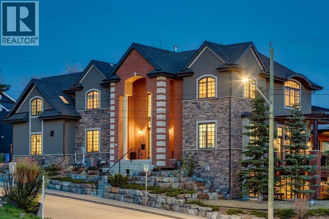 1320 17a Street Nw, Calgary