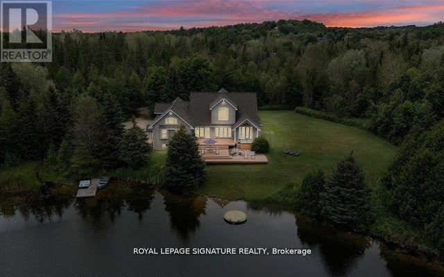 5359 Eighth Line, Erin