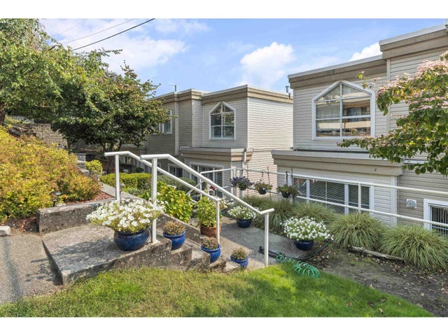 1157 Vidal Street, White Rock