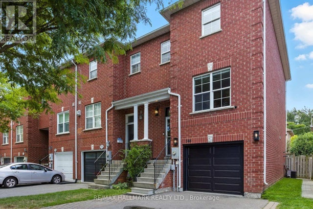 568 Legresley Lane, Newmarket (gorham-College Manor)